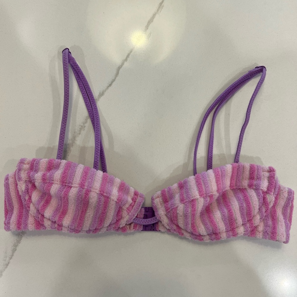 TRIANGL BATHING SUIT TOP: MALA
LOTUS TOP- XXsmall